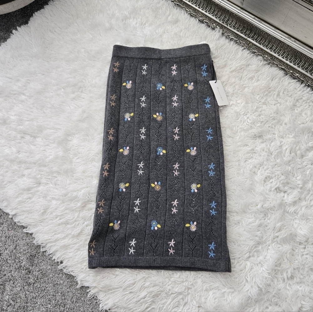 Line & Dot pointelle-knitted Floral embroidered skirt. Charcoal Grey. Size Small